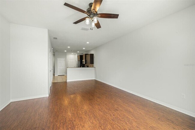 Building Photo - 9210 Hillcroft Dr