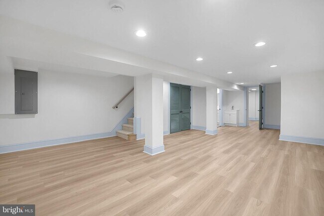 Building Photo - 837 Decatur St NW