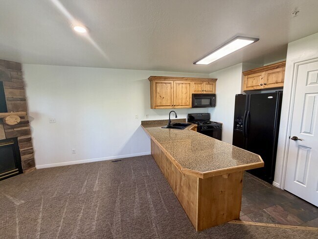 Building Photo - 3537 N Fox Run Dr