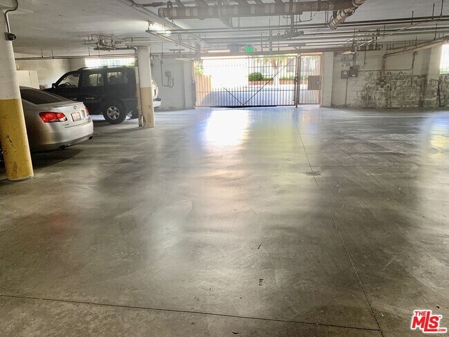 Building Photo - 12412 Texas Ave