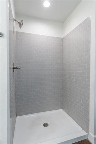 Building Photo - 246 Foxtrot Ln