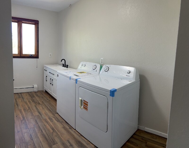 Building Photo - 7920 E Greenland Rd