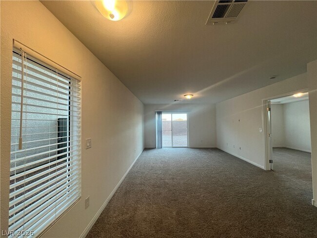 Building Photo - 5872 Aurora Gold Ave