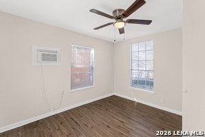 Building Photo - 827 W Rosewood Ave