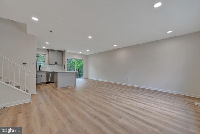 Building Photo - 6809 Sisalbed Dr