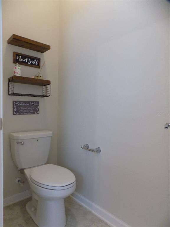 Building Photo - 1713 Chatsworth Cir