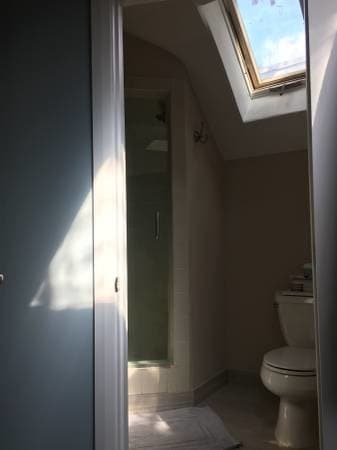 Building Photo - 2506 Glen Green St