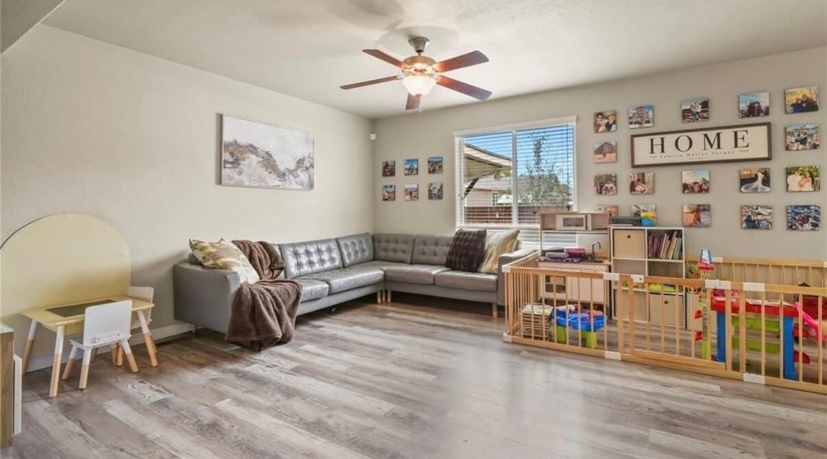 Building Photo - 6832 Galpin Dr