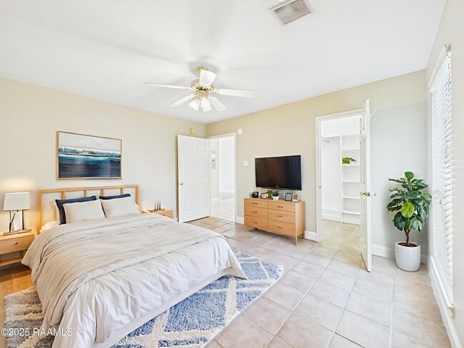 Building Photo - 200 S St Jean St