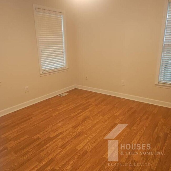 Building Photo - 108 Forrest Dr
