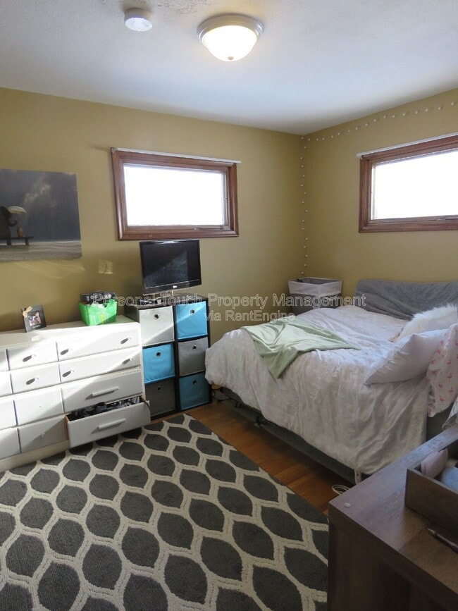 Building Photo - 1416 13th St S