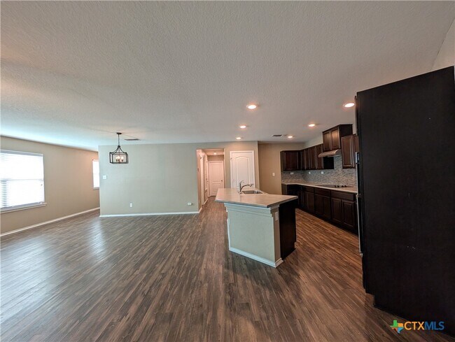 Building Photo - 2096 Brandywine Dr