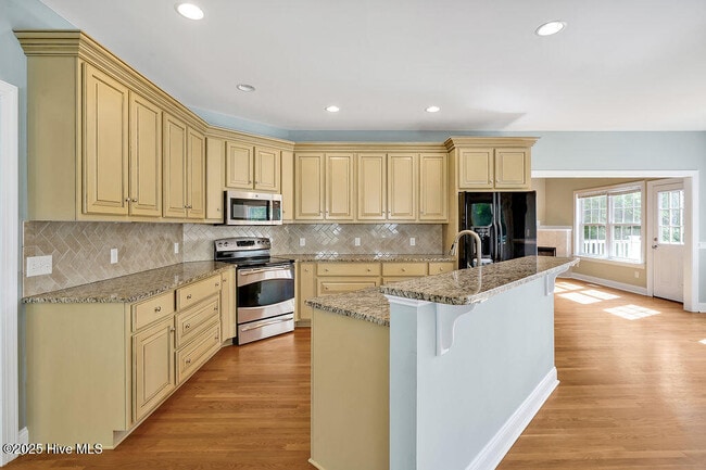 Building Photo - 3185 Wexford Way