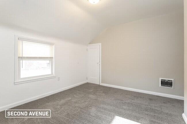 Building Photo - 928 Kennedy Dr