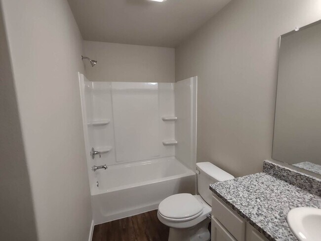 Building Photo - 2121 N Jayton Ave