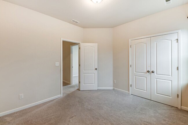 Building Photo - Rare opportunity in Allen Mills !!