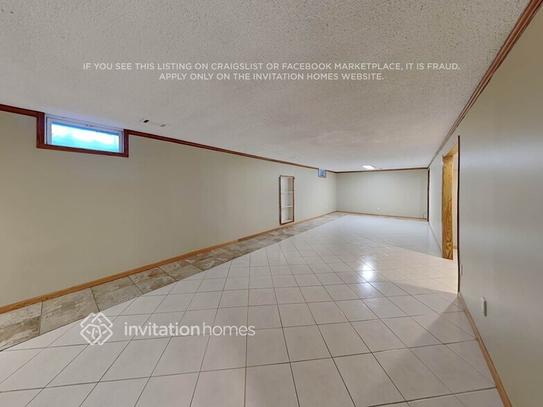 Building Photo - 14920 31st Ave N