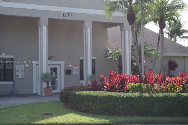 Building Photo - 1500 Jefferson Dr