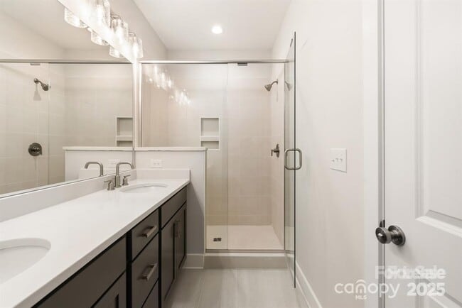 Building Photo - 312 Ferebee Pl