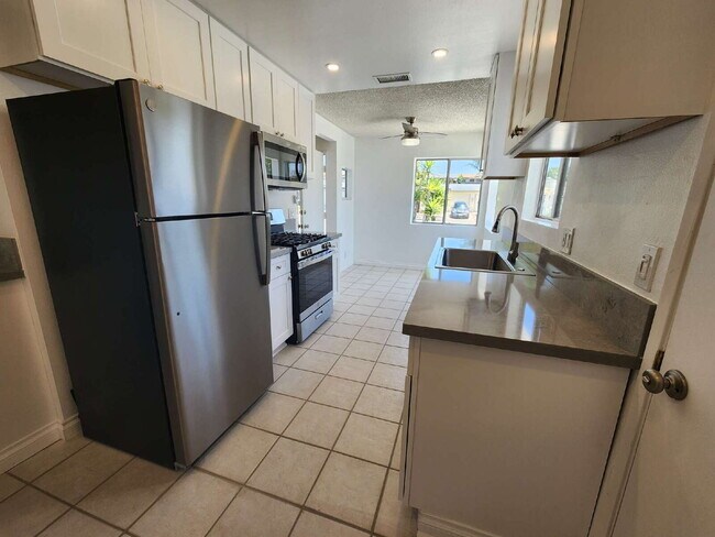 Building Photo - Costa Serena 55+.  3 Bedrooms/2 full baths