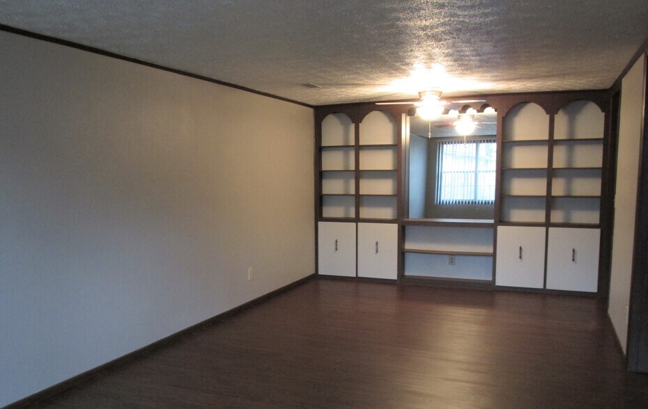 Parkside Village Apartments 101 Brookside Dr Dover OH 44622