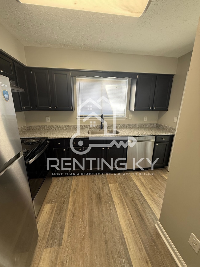 Building Photo - 124-126 Nave Pl