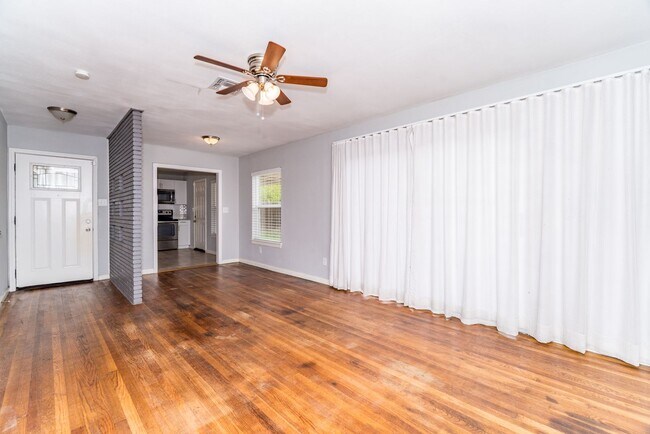 Building Photo - 3-BEDROOM HOME IN RIDGEVIEW, NORTH EAST ISD