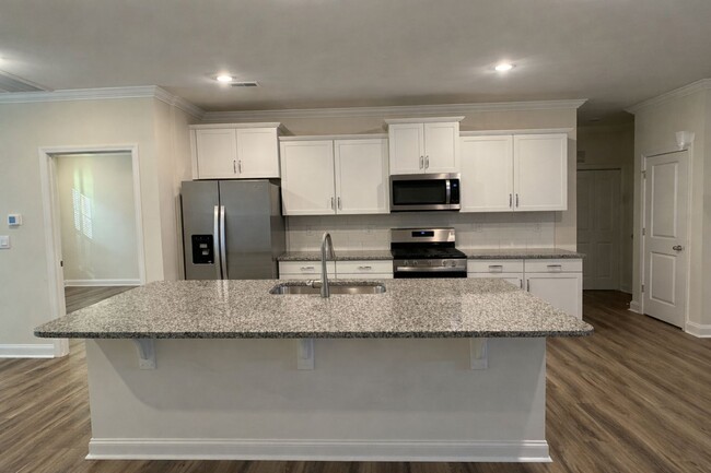 Building Photo - 7870 Iron Rd