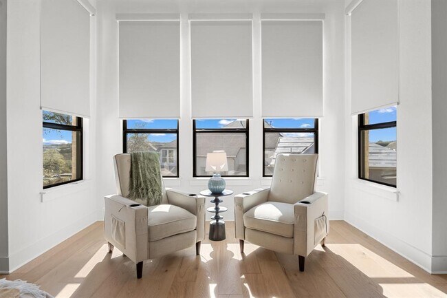 Building Photo - 212 Texas Bluebonnet Trl