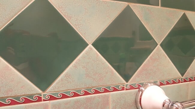 Mirror-Like Original Tile Glazing - 1103 S Crescent Heights Blvd