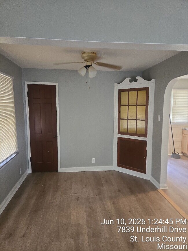 Building Photo - Freshly Renovated 2-Bedroom Home with Modern Updates