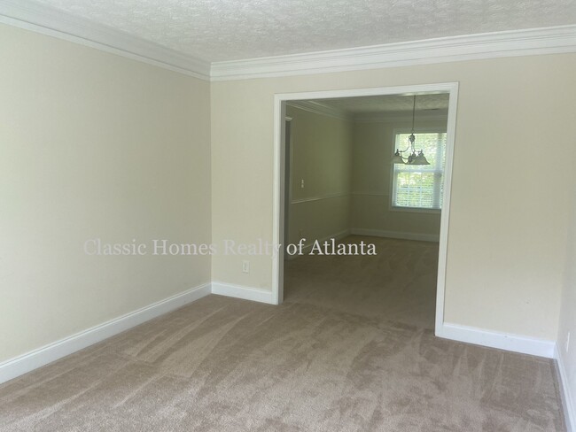 Sitting Room to Dining Room - 3080 Westheimer Rd