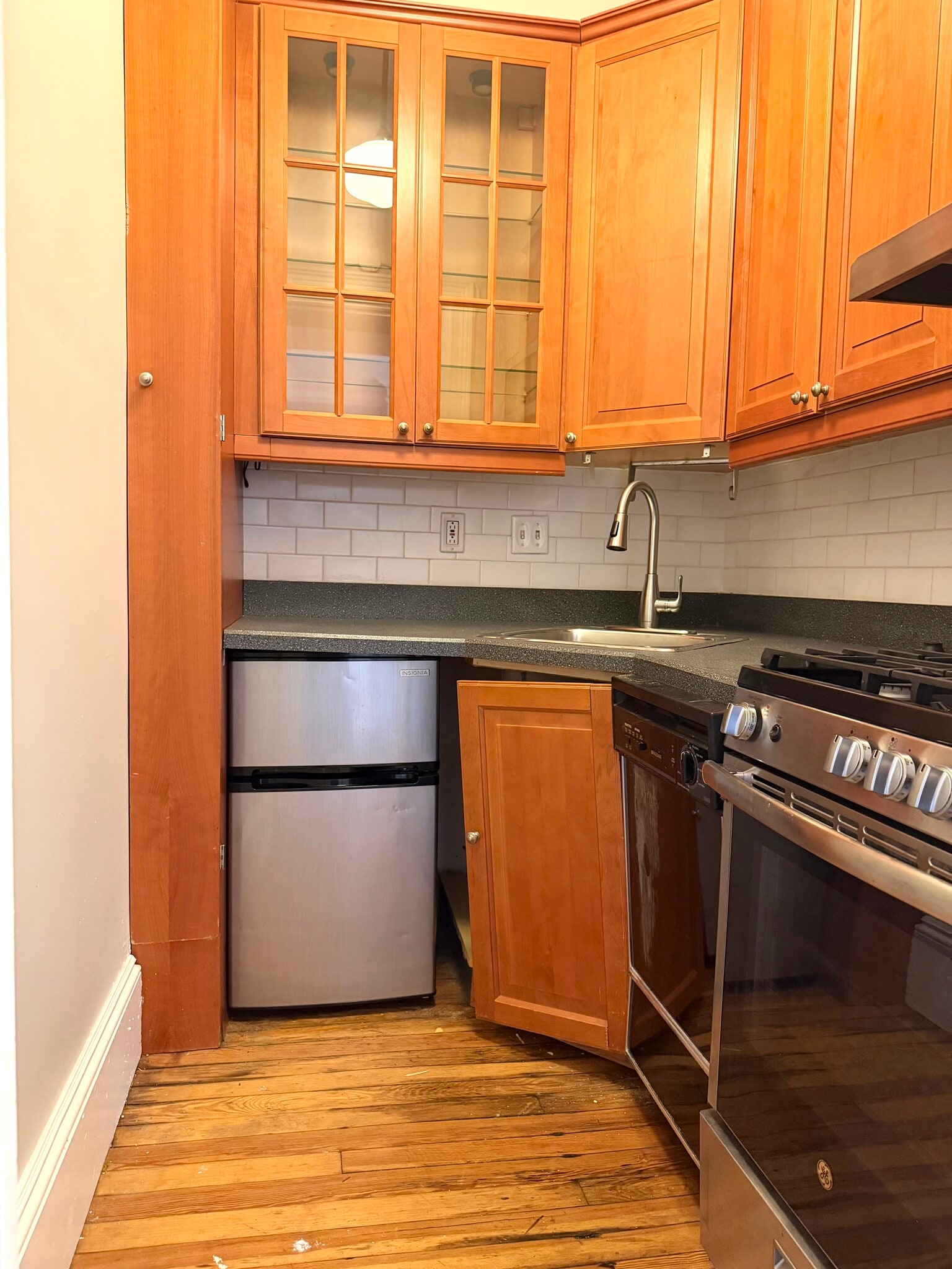 Building Photo - 2220 20th St NW