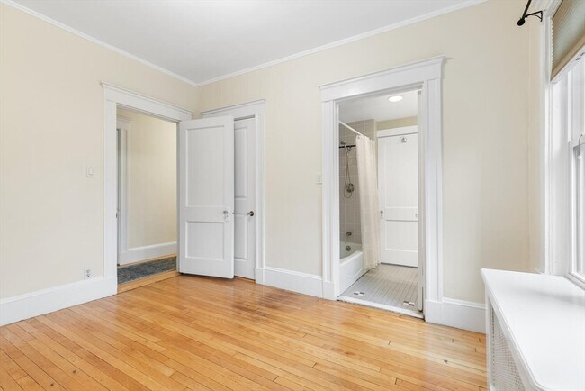 Building Photo - 222 Rawson Rd