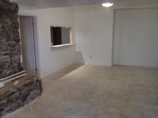 Building Photo - 5836 Alta Vista Dr