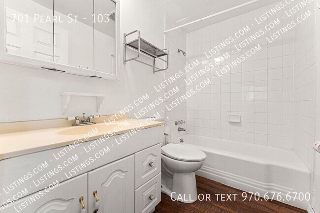 Building Photo - 701 N Pearl St