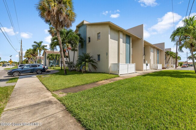 Building Photo - 250 N Banana River Dr