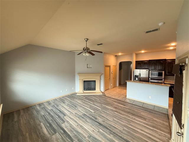 Building Photo - 213 Warbler Dr