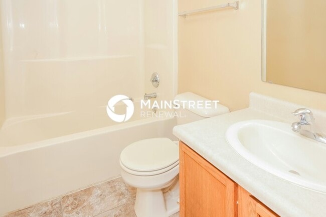 Building Photo - 3 Bedroom Pet-Friendly Home in Indianapoli...