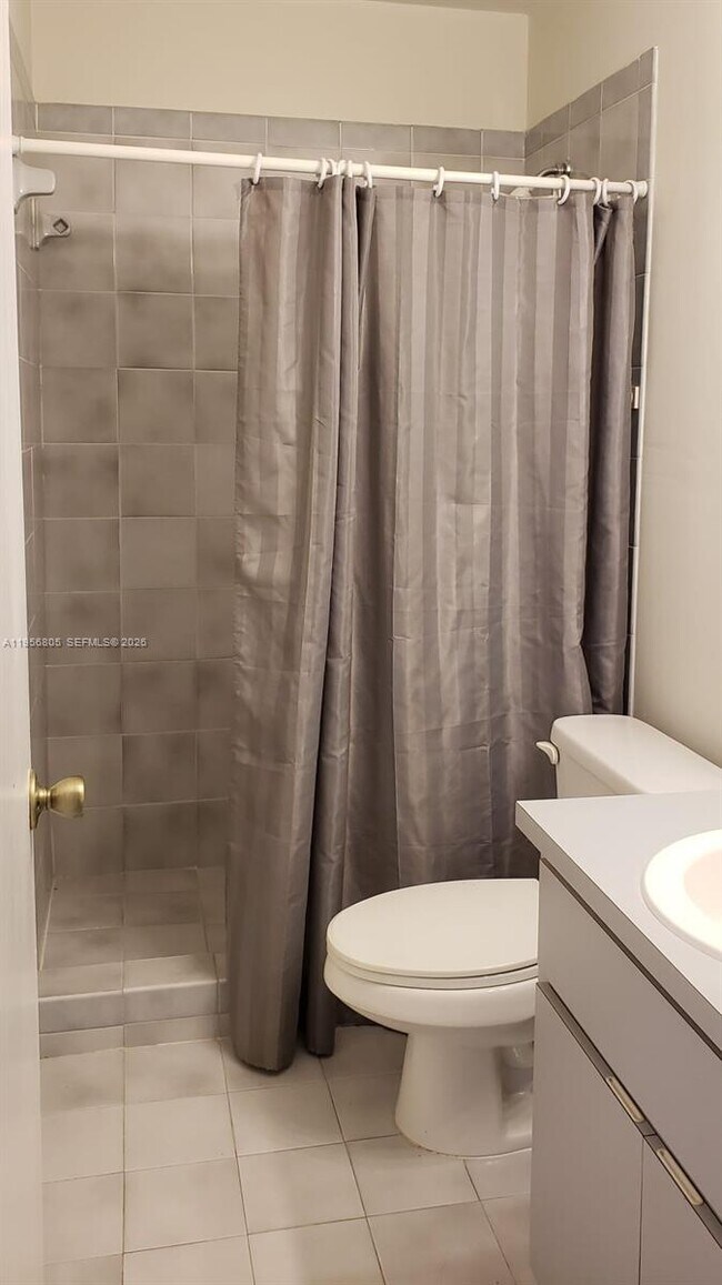 Building Photo - 1280 SE 9th St