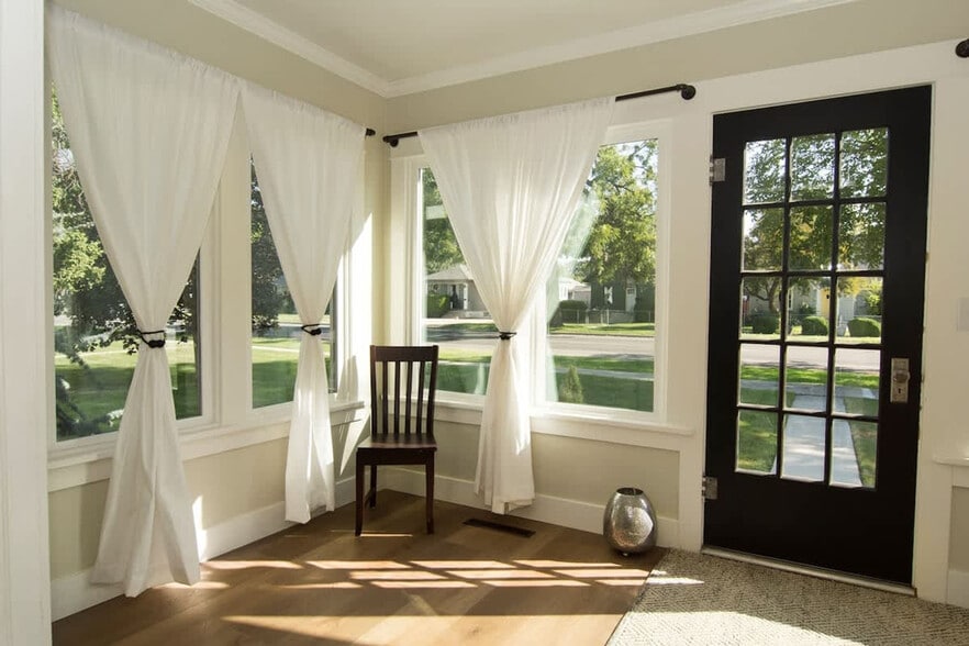 Building Photo - 1924 Cleveland Blvd