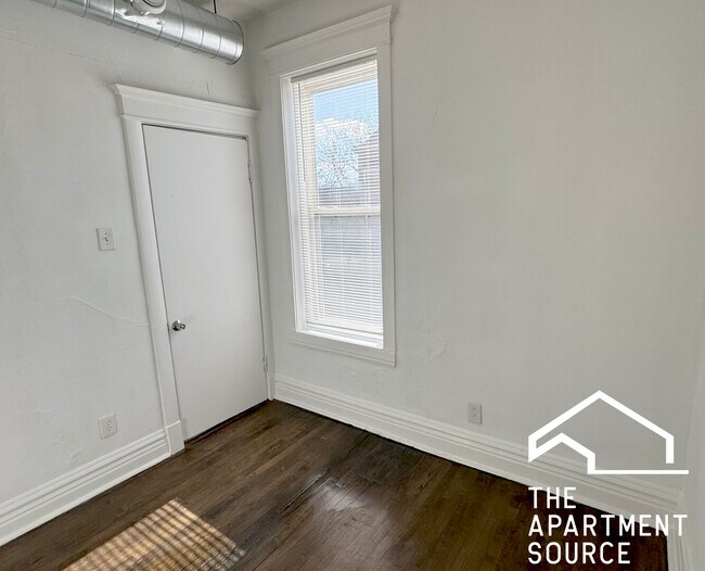 Building Photo - 2606 S St Louis Ave