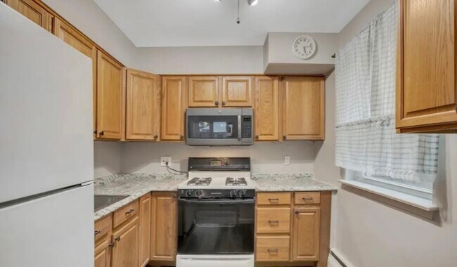 Building Photo - 501 Philmar Ct