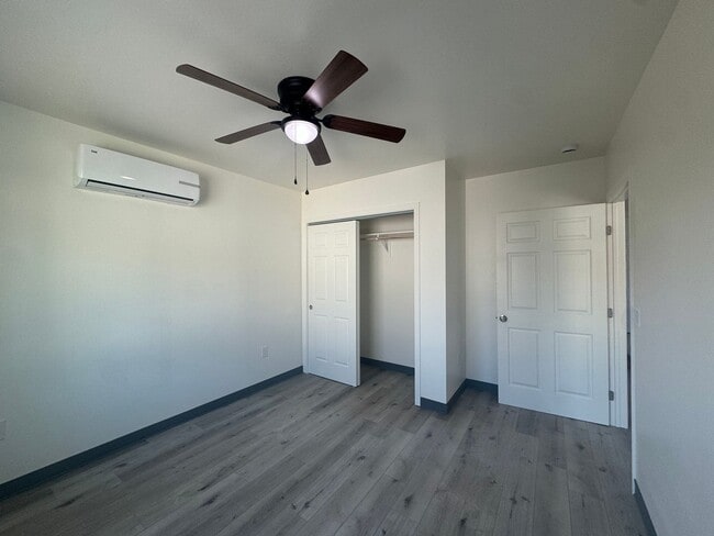 Building Photo - BRAND NEW home in Oildale!