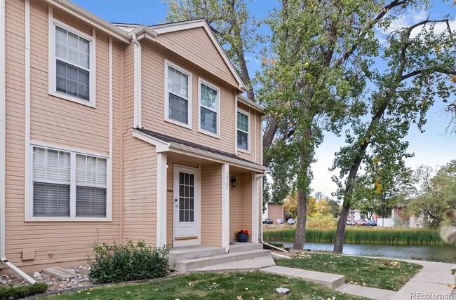 Building Photo - Charming Townhome for Rent in Timber Lake ...