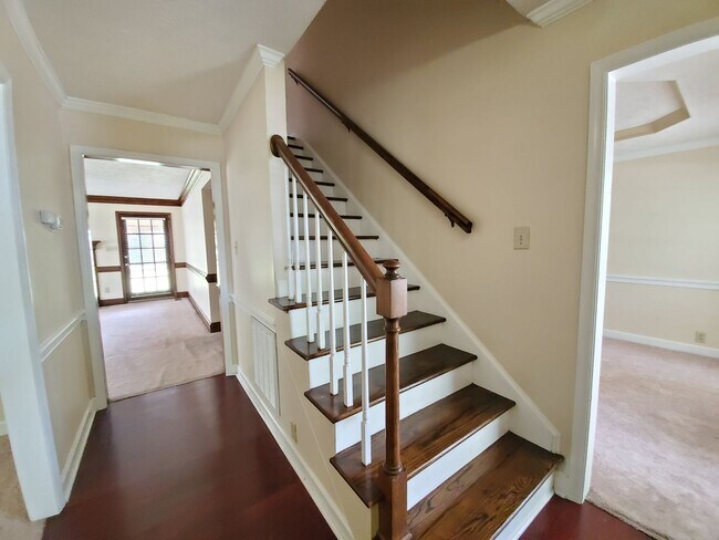 Building Photo - 3508 Gowan Ln