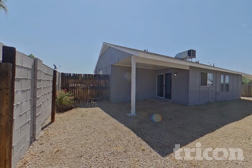 Building Photo - 20420 N 14th Ln