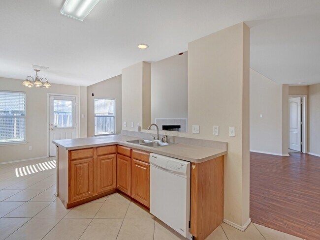 Building Photo - 1029 Magnolia Ln