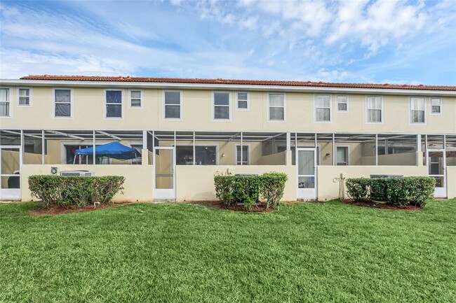 Building Photo - 1241 S Beach Cir