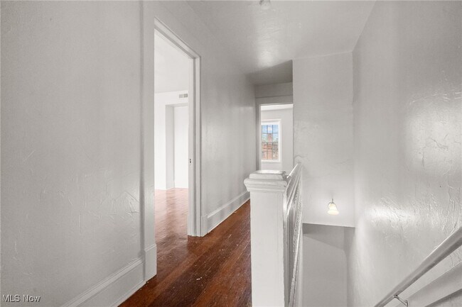 Building Photo - 15416 Waterloo Rd